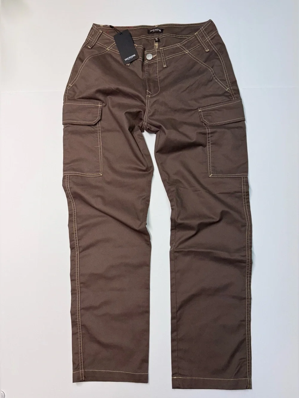 True Religion Cargo Pants EMB Outline Mens  30x32 Color Bracken Retail $169 NWT